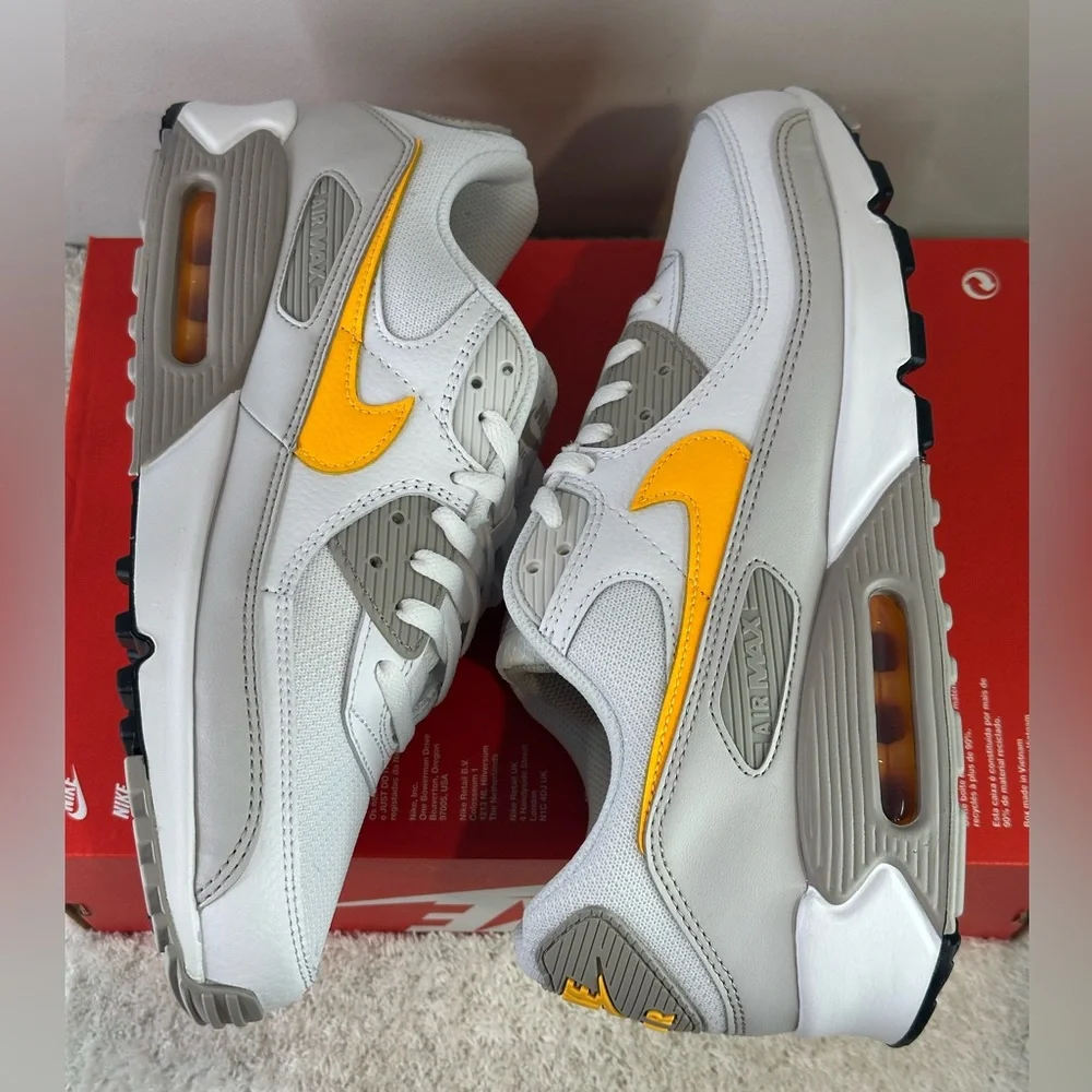 Nike Air Max 90 - Picture 5 of 13
